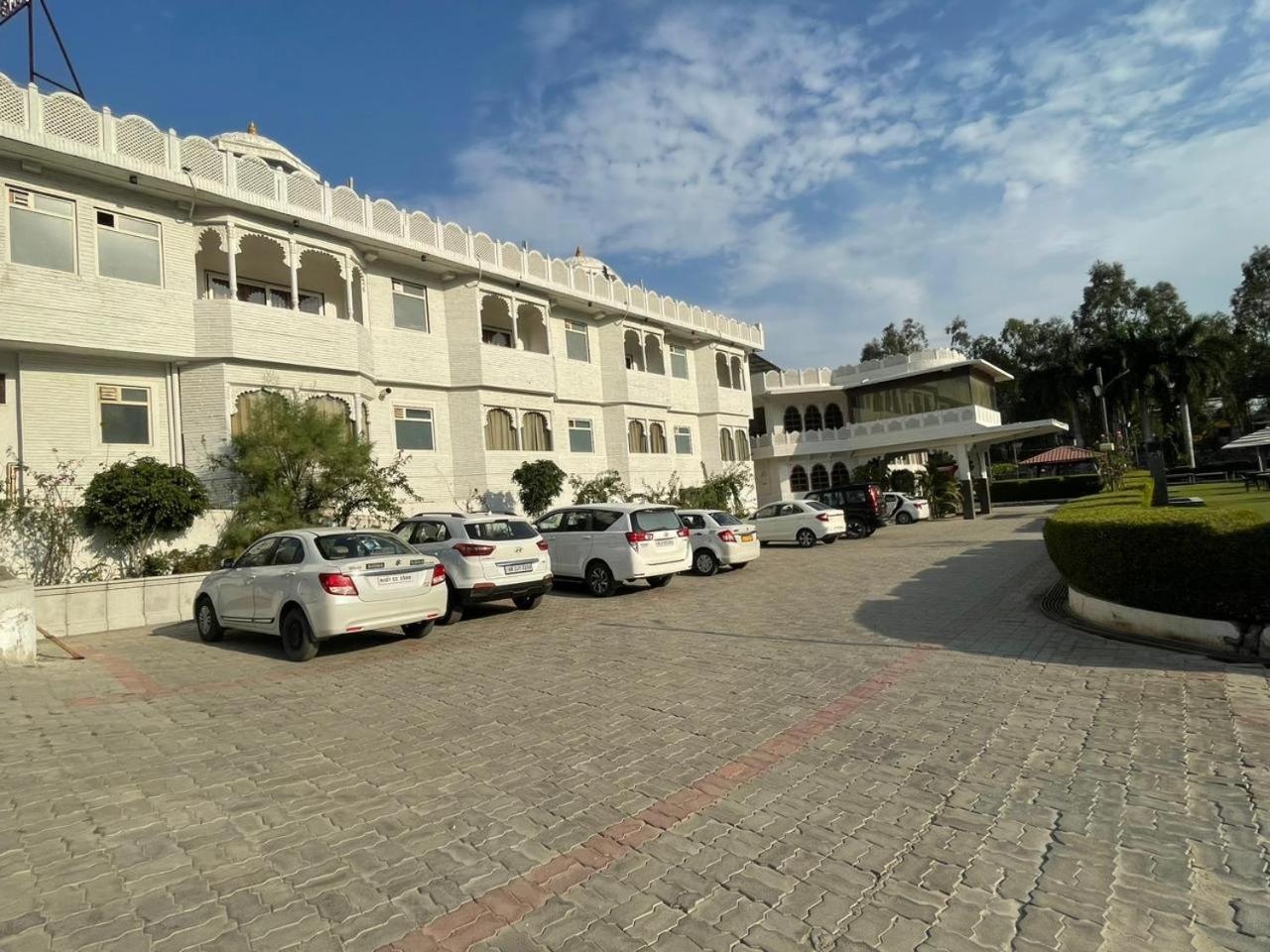 Gold Nest Rubystone Heritage Udaipur Extérieur photo