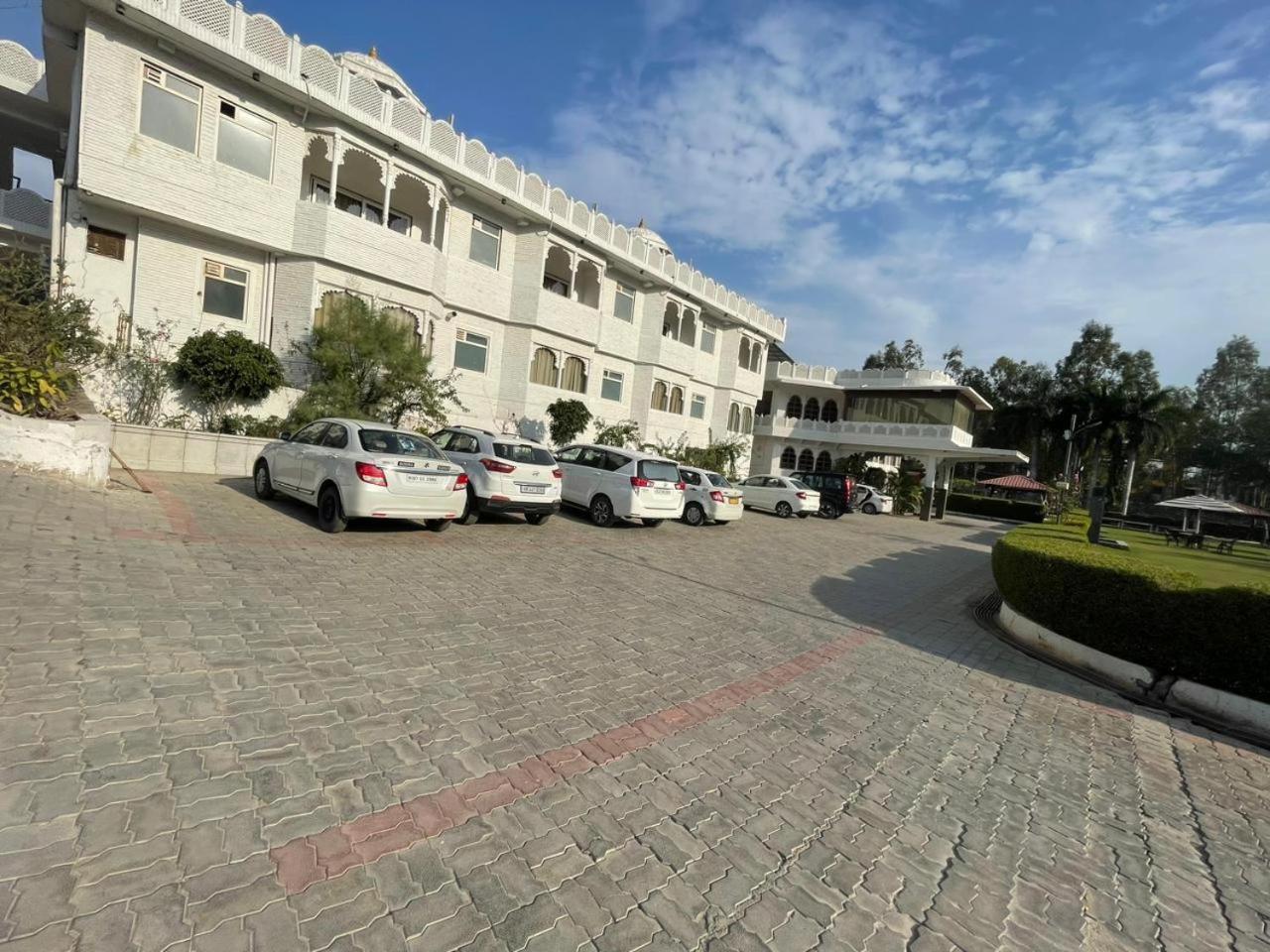 Gold Nest Rubystone Heritage Udaipur Extérieur photo