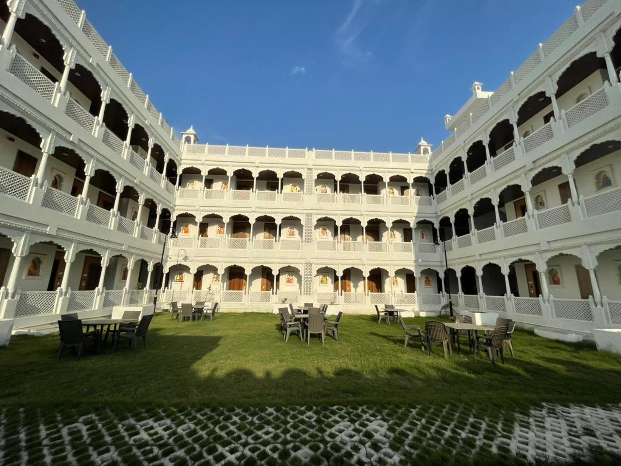 Gold Nest Rubystone Heritage Udaipur Extérieur photo
